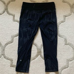 Lululemon Run Inspire Crop II Full-On Luxtreme 8